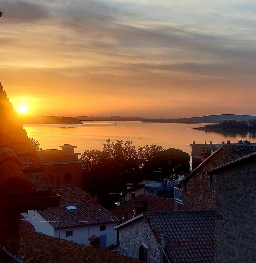 I Colori Del Lago Lejlighed Passignano sul Trasimeno Eksteriør billede